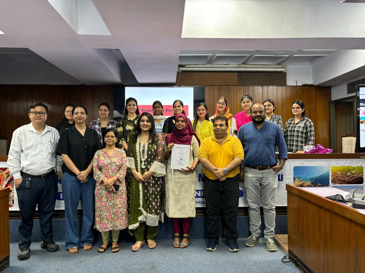🎓✨ A proud moment for our group!
Huge congratulations to Dr. Summaya Parveen <a href="/PerveenSummaya/">Summaya Perveen</a> , the first PhD from our lab, on a successful thesis defense!
Your hard work, resilience, and passion have truly paved the way.
Here’s to many more! 🥳💐
#PhDJourney #ProudSupervisor