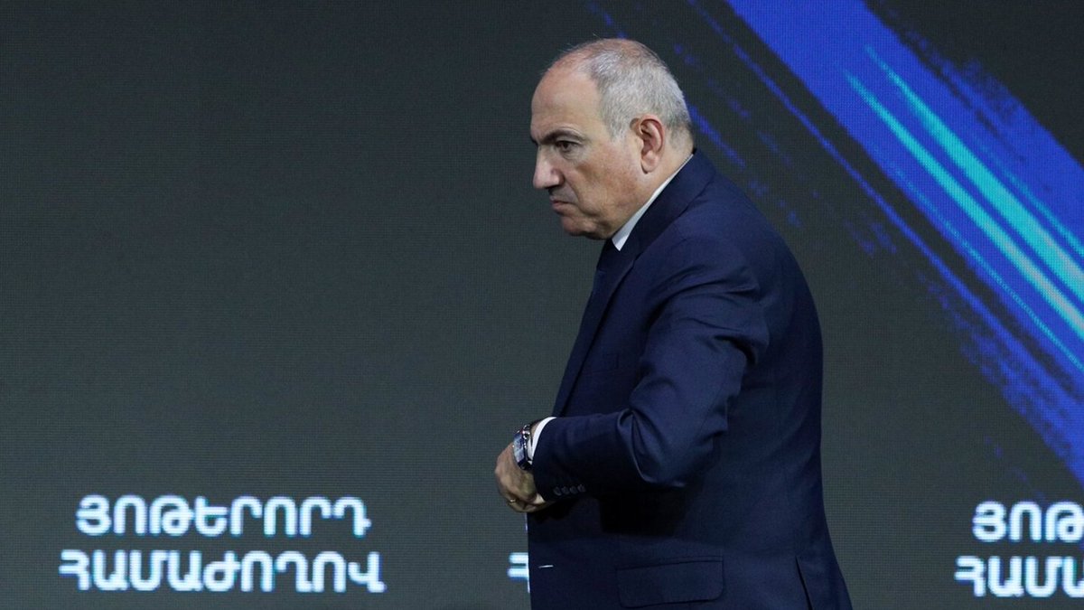 Remarkable. Nikol Pashinyan’s team is taking a drastic step by changing the ideological foundations of the Republic of #Armenia. Today, Armenia’s ruling party unanimously adopted a declaration announcing the establishment of the Fourth Republic as its upcoming agenda.

“To this