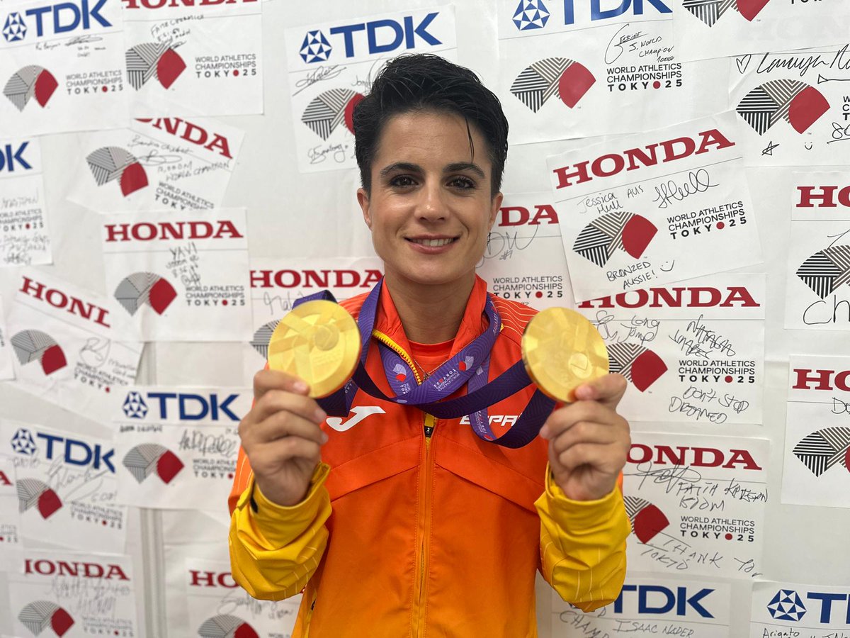𝗢𝗝𝗢 𝗔𝗟 𝗗𝗔𝗧𝗢 🔝

<a href="/garciaperezmari/">María Pérez OLY</a>  LEYENDA MUNDIAL
👉 La única atleta mundial de la historia de los Mundiales con dos dobletes consecutivos
🥇🥇 Budapest 2023 🥇🥇<a href="/WATokyo25/">東京2025世界陸上/World Athletics Championships Tokyo 25</a>

Sólo 3⃣ hombres (también leyendas) lo lograron anteriormente
Carl Lewis (100 m y longitud 1983 y