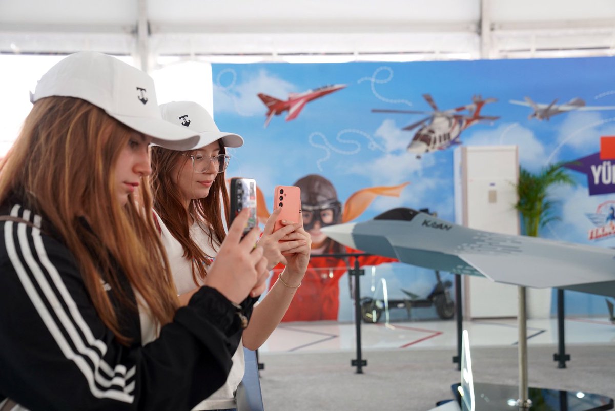 Tayfa’nın enerjisi Teknofest’te bilim ve teknolojiyle buluştu.🚀

#teknofest #tekno #savunmasanayi #baykar