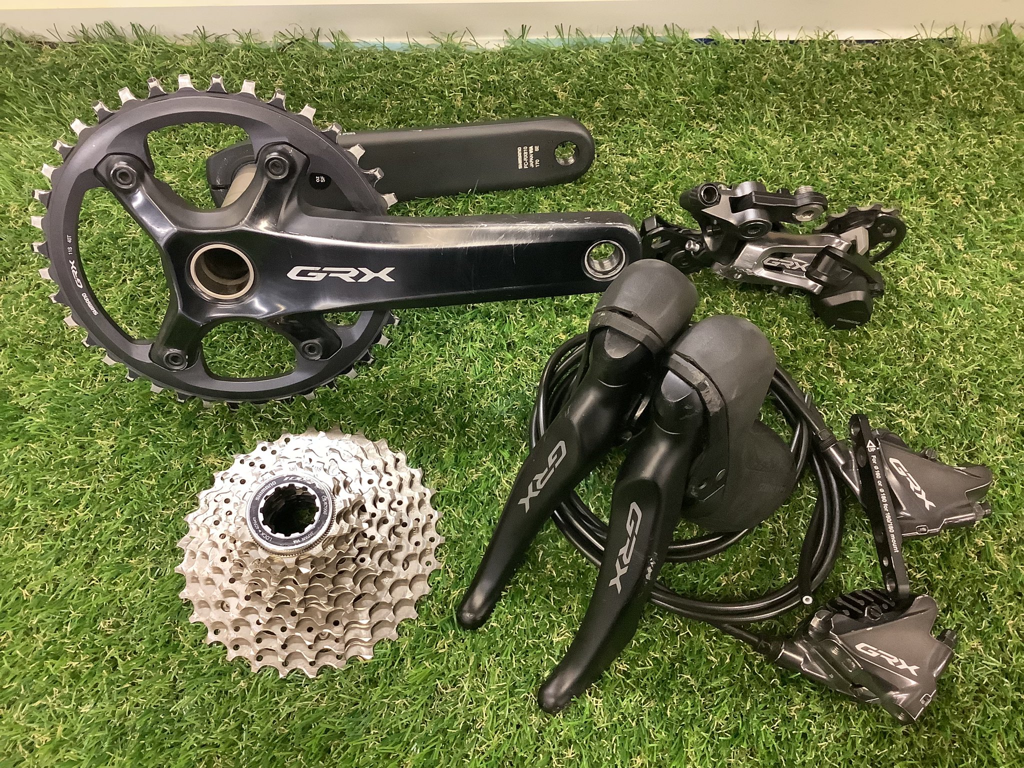 SHIMANO GRX400シリーズコンポセット SHIMANO GRX400シリーズコンポセット