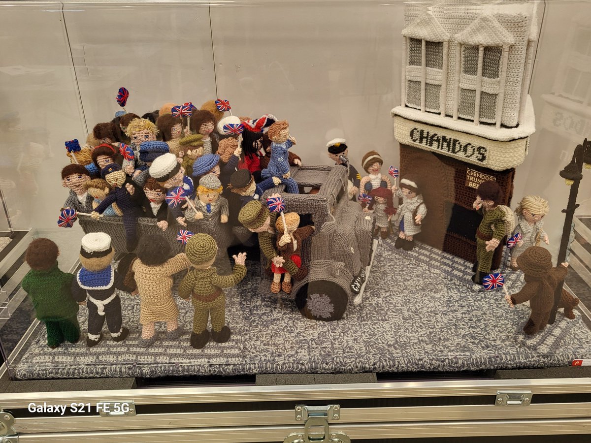isitjustme (@isitjus39832272) on Twitter photo <a href="/stevewhtmr/">Stevelcfcw</a> <a href="/DailyPicTheme2/">Daily Picture Theme</a> These #incredible pieces of art are ALL created out of wool. Everything you see has either been knitted or crocheted 😍 <a href="/stevewhtmr/">Stevelcfcw</a> <a href="/DailyPicTheme2/">Daily Picture Theme</a> These #incredible pieces of art are ALL created out of wool. Everything you see has either been knitted or crocheted 😍
