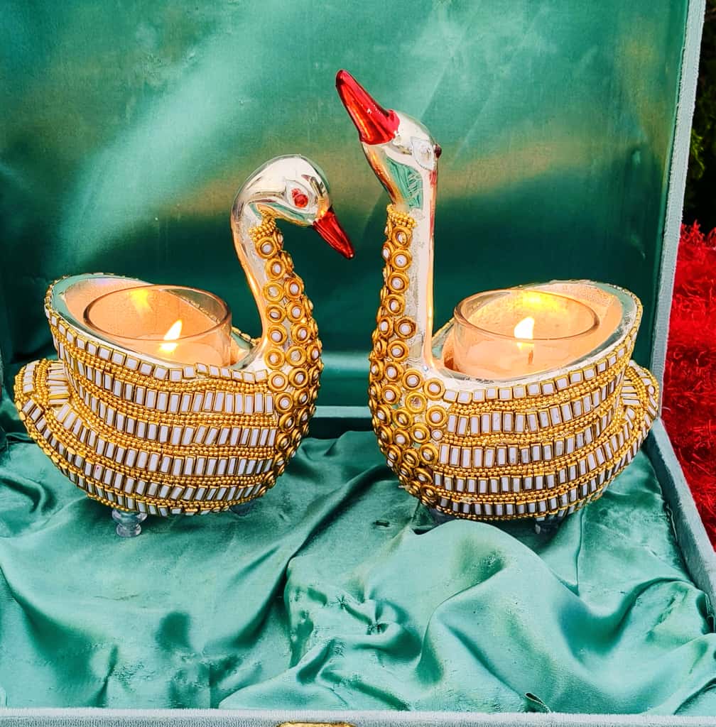 NaDhukan's tweet photo. Bring in German Silver or Gold Plated Pooja Items into your home and make more Devine
Shop now: https://t.co/GUkhO68wXL
#germansilver #gold #pooja #accessories #home #decor #furniture #diya #lighting #tlight #gifts https://t.co/0i0CeUFnqS