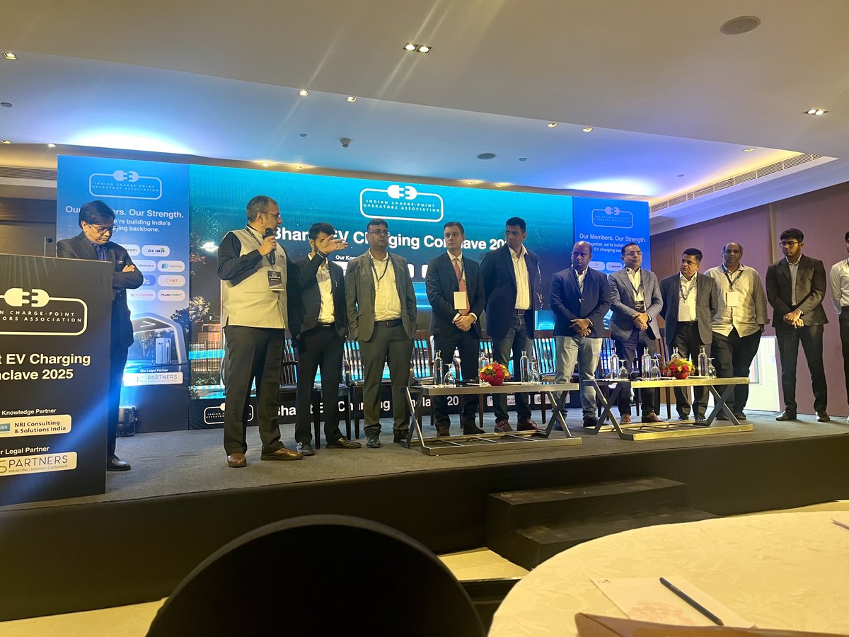 Honored to be at the inaugural session of newly formed association of charge point operators - a much needed step for the industry to advance. Congratulations and all the best! ⁦<a href="/yoursawadhesh/">Awadhesh Jha</a>⁩ ⁦<a href="/GlidaIndia/">GLIDA</a>⁩ ⁦<a href="/GulfOil/">Gulf</a>⁩ ⁦<a href="/MagentaMobility/">Magenta</a>⁩ and many more.