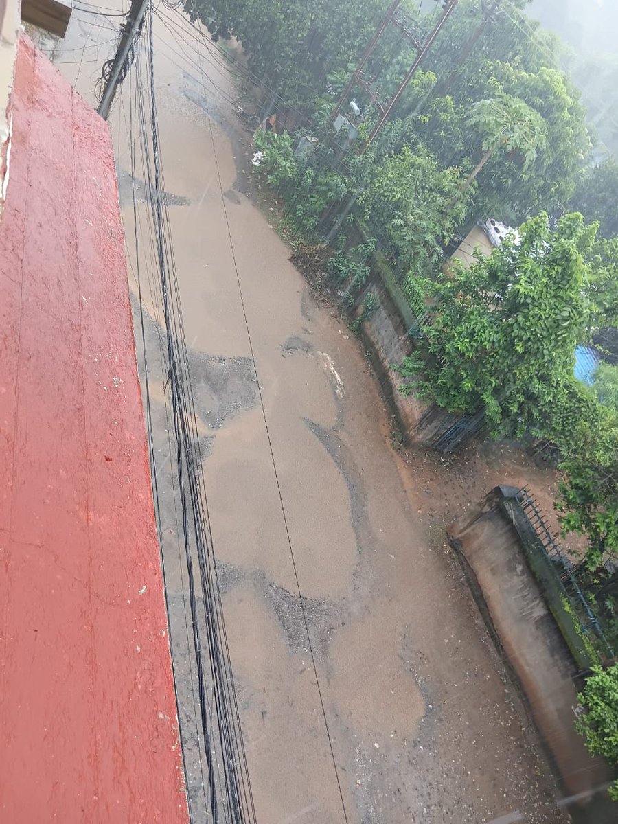 subhamdas27's tweet photo. What @bmcbbsr and @Sulochana_Apa @MayorofBBSR has done after multiple inspections at this place? This road is not repaired yet, but all the nearby roads are white topped and concreted just last couple of weeks.
IS IT SO HARD TO GET THIS ROAD FIXED?
Location - Behind Amber CSPur https://t.co/puwVil1xGr