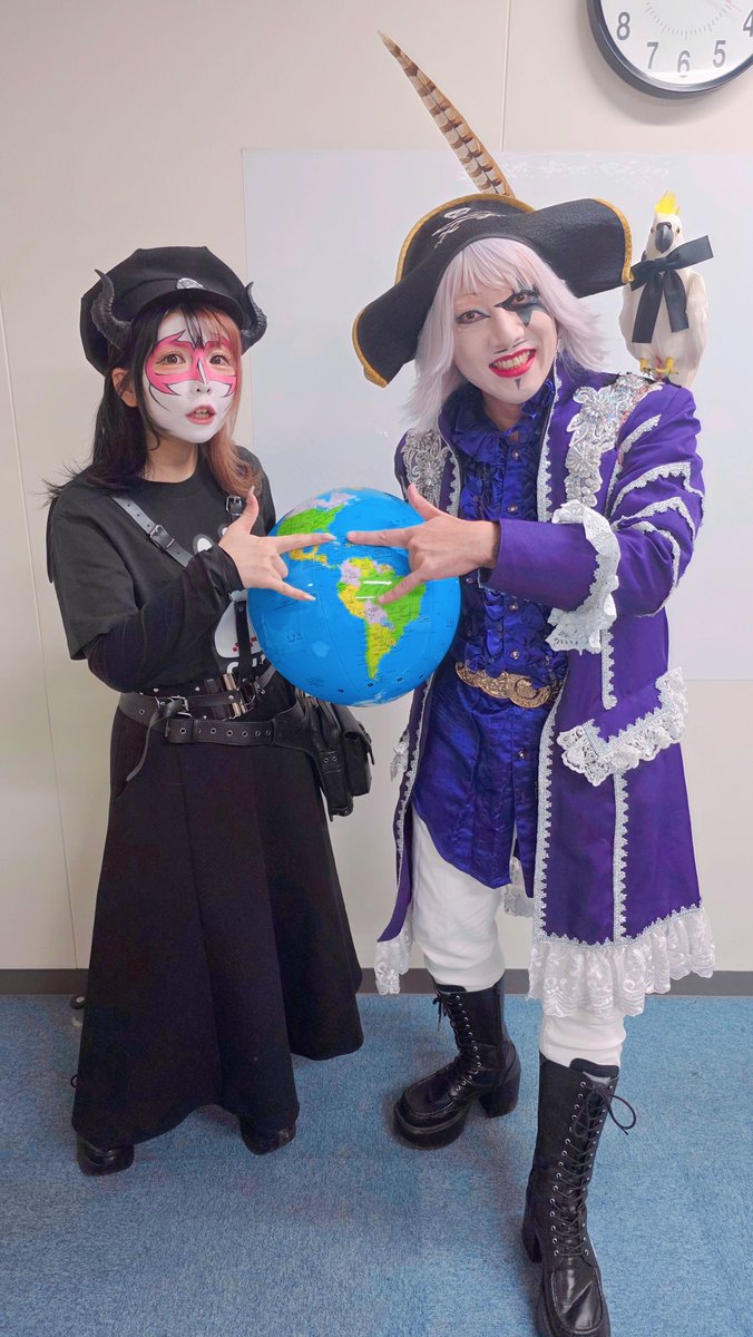 usamiiin's tweet image. ゴー☆ジャス先輩(@Gorgeous55555)が今日、大阪でのお仕事だと拝見し…
ここぞとばかりにダメもとでご連絡したら、なんとご挨拶させてください魔したｧ…🫨🌋🌋⚡

めちゃくちゃお優しくて…俺様のハートに、レボ☆リューションだったぜ…🧎❤️‍🔥

お忙しいなか本当にありがとうござい魔した😭!!…