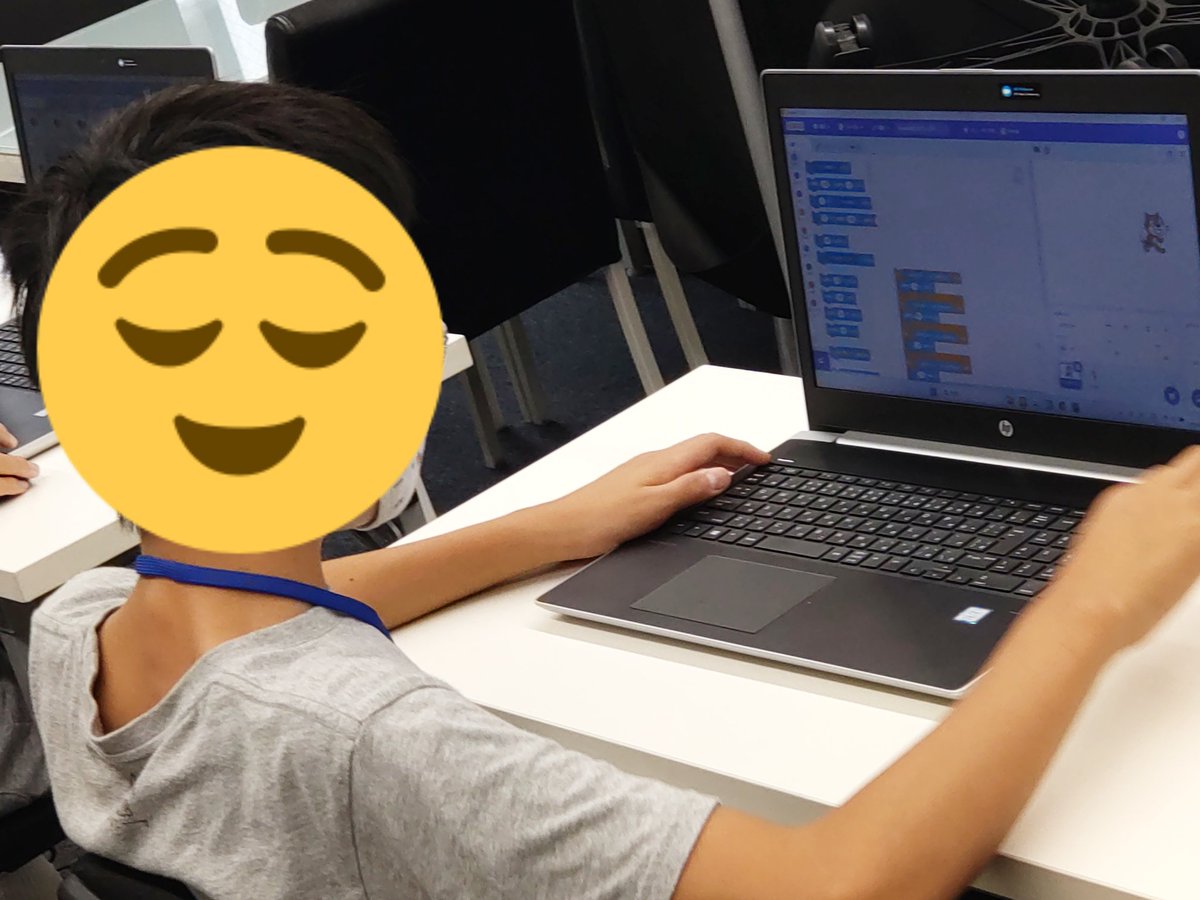 it_lecture's tweet image. 中級ロボットは地震と津波の影響を実験。
先月受験したジュニアプログラミング検定の結果も返します。
基礎コースはScratchの機能説明。ほとんどすべての機能が終わり。
上級コースのゲームは凝りすぎて終わりが見えなくなってきたかも。
AB-Netキッズプログラミング講座 abnet.co.jp/kids/