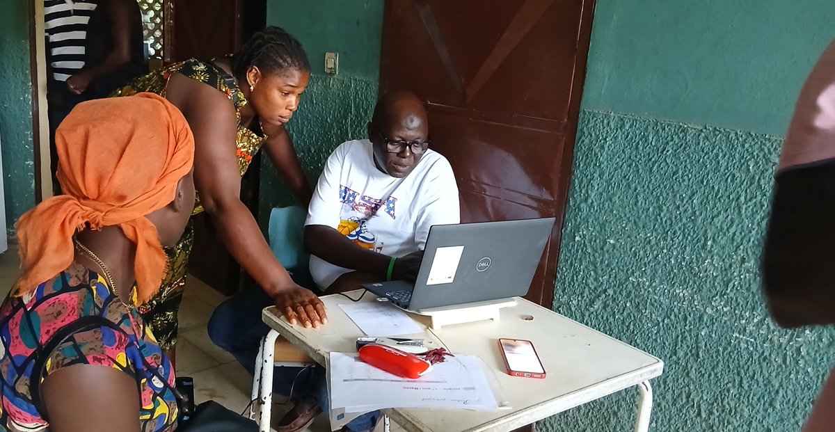 Primer día de ilusión en las aulas de Sao Domingos 🎒📚
Nervios, sonrisas y reencuentros en las escuelas “Mari Carmen Bueno” y “El Palmeral d’Elx”
Comienza un curso lleno de aprendizajes, amistades y sueños compartidos🌱✨#VueltaAlCole <a href="/CVONGD/">Coordinadora Valenciana de ONGD</a> <a href="/ajuntamentelx/">Ayuntamiento de Elche - Ajuntament d'Elx</a> <a href="/ElcheCoopera/">ElxCooperació</a>
