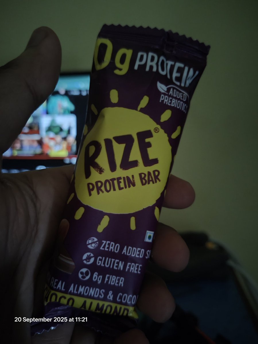 Arkus2000's tweet image. 0g protein in the protein bar 💔