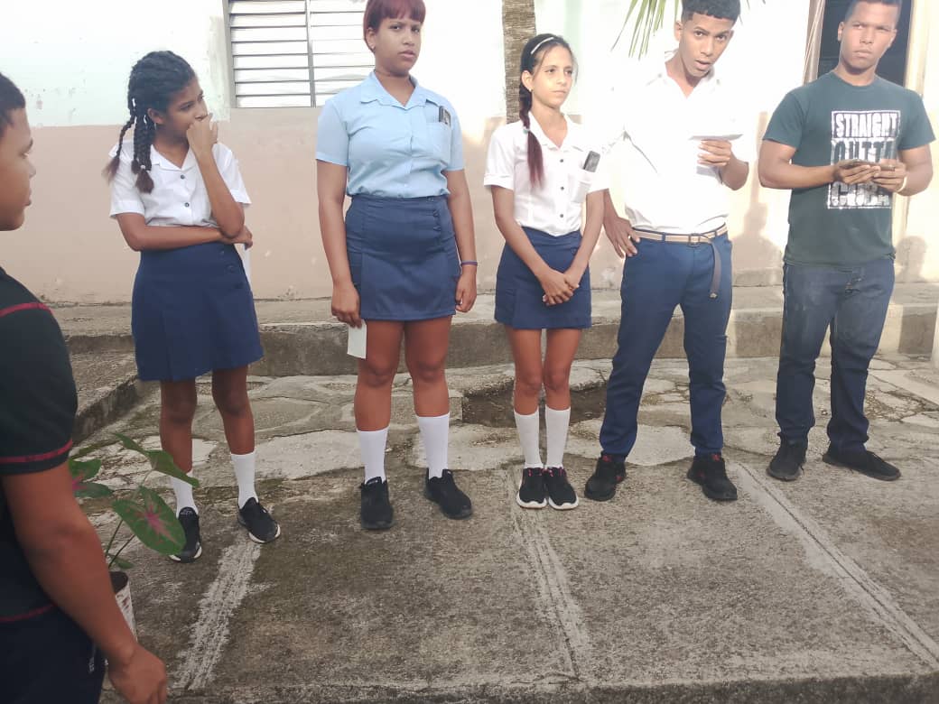 cirofriasterce1's tweet photo. Se realiza un matutino especial en homenaje a Fidel Castro. #TercerFrente #FidelPorSiempre #VamosPorMas #SantiagoDeCuba.#CubaxSiempre. #CubaMined.#CubaVencerá.
#CubaViveEnSuHistoria https://t.co/vyH2LApHuZ