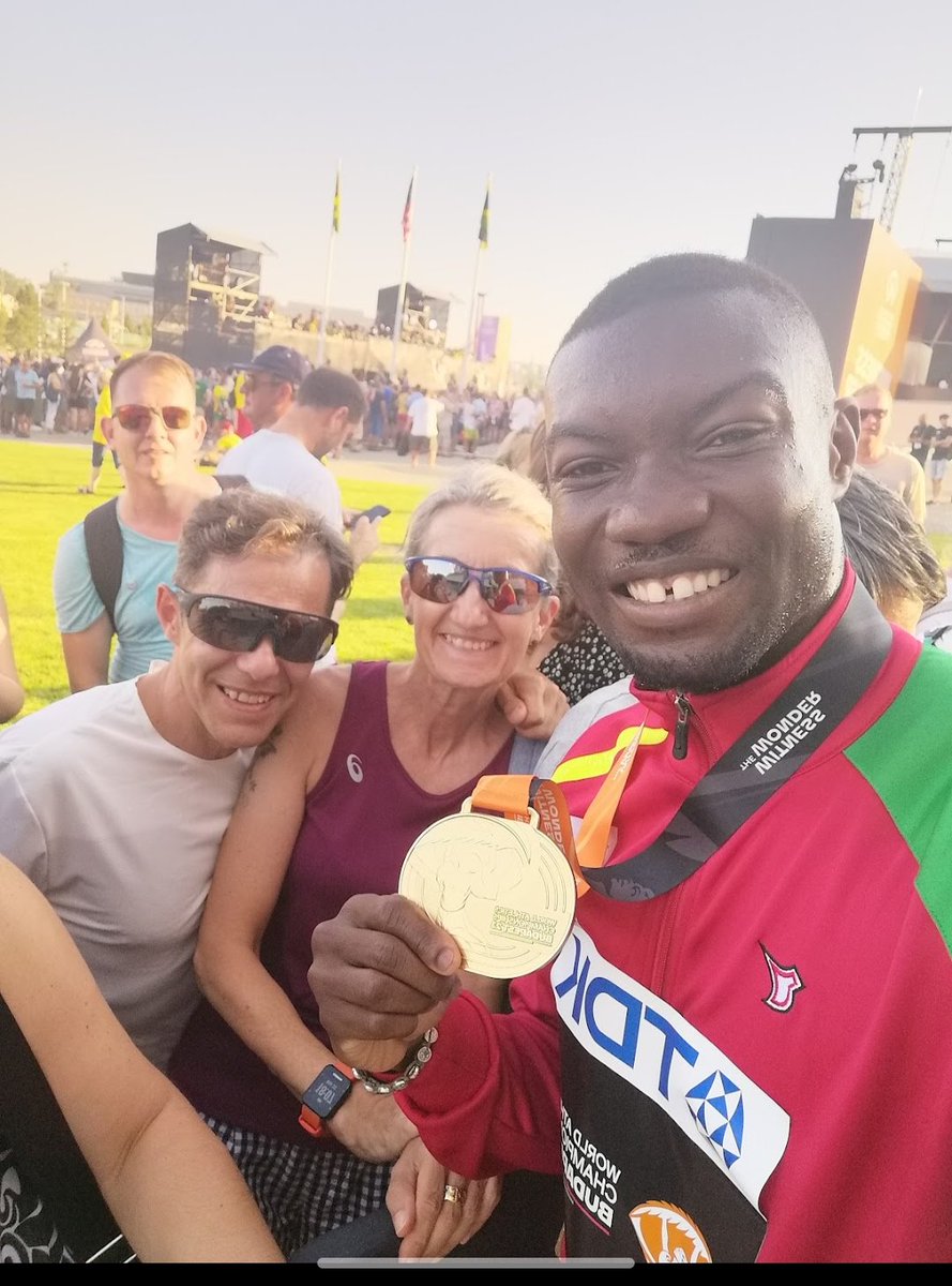 <a href="/TrackGazette/">Track & Field Gazette</a> <a href="/HuguesZango_TS/">ZANGO Hugues Fabrice</a> I met him in #Budapest2023 after he won the 🥇
A very good sport career, a very kind man.
Wish him the same in his future professional life. 
We will miss him.