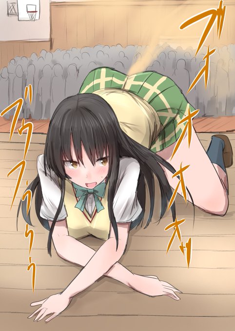 お題の全校集会で登壇しようとしてつまずいて転び、お尻を突き出すポーズで全校生徒に向けて放屁しちゃった古手川唯です。 