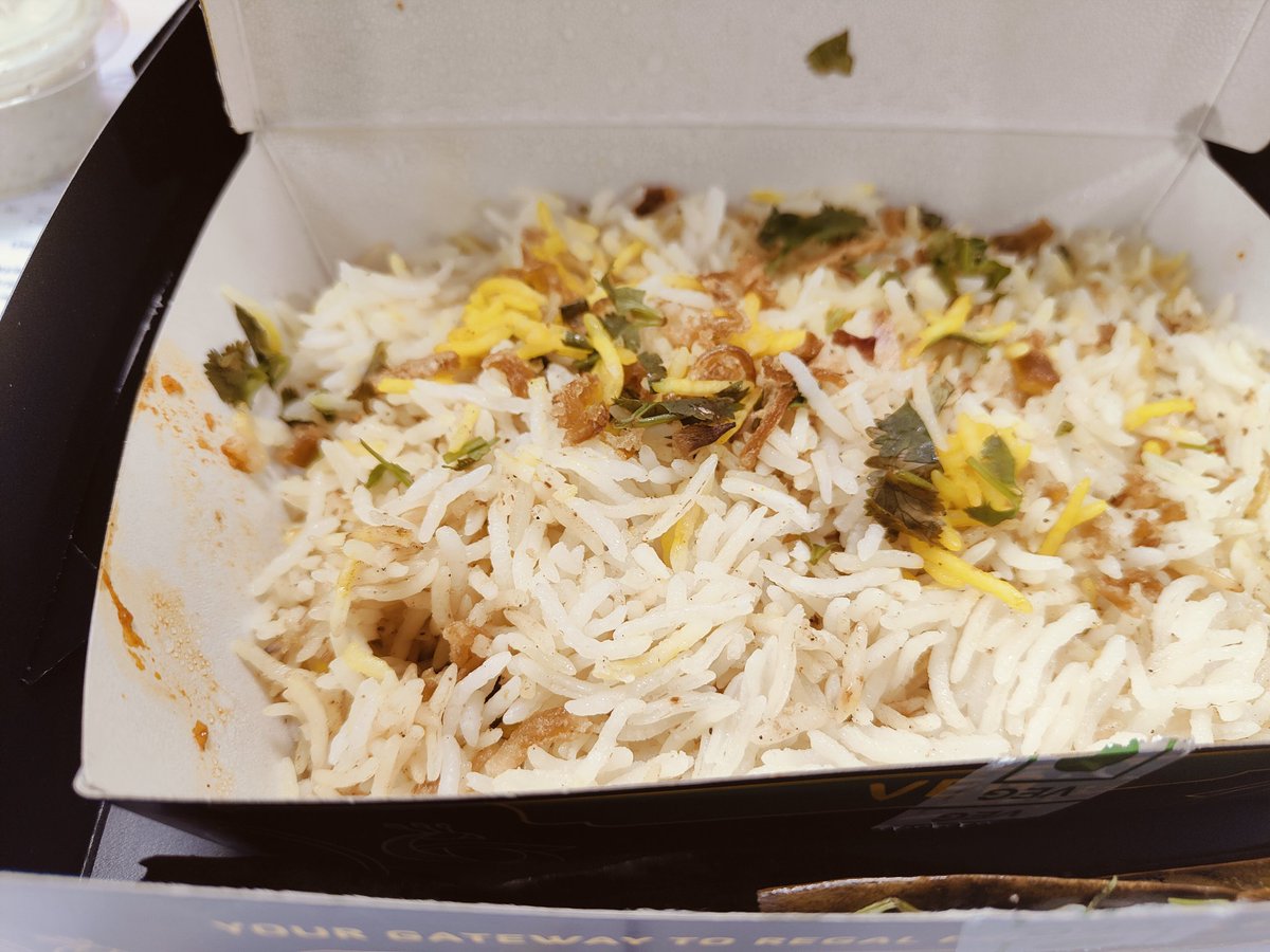 _vikaskaushik's tweet photo. @BehrouzBiryani not even full and totally cold and charged 399 for this 
No help in this https://t.co/2ebP8C5mGx