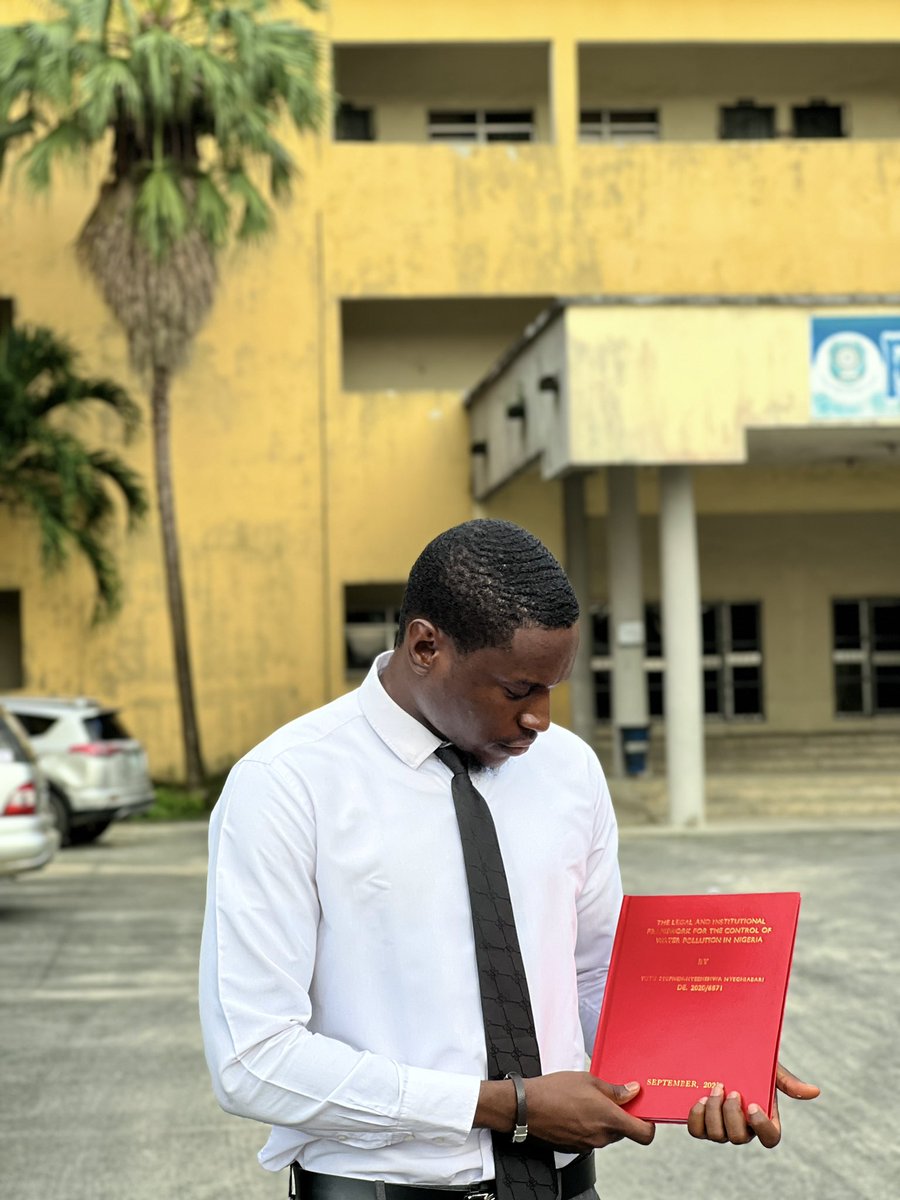 Congratulations to me!!!🎉

LLB Bagged!!

Reintroducing: T. N. STEPHEN-NYEENENWA (LLB. HONs)

Now I can focus on Web3!!😀