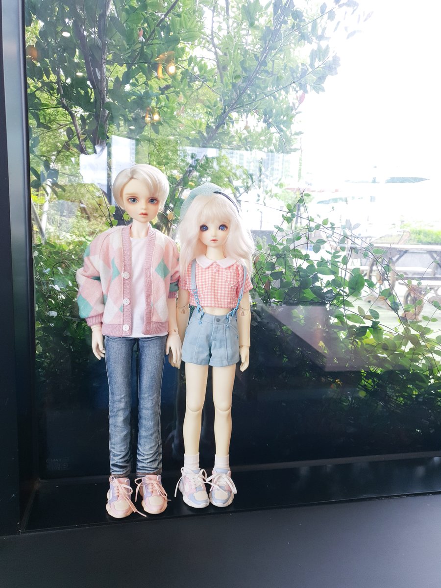 hyun_101's tweet photo. [ 엘피 &amp; 멜로디 ] https://t.co/P9eCyjBPC5