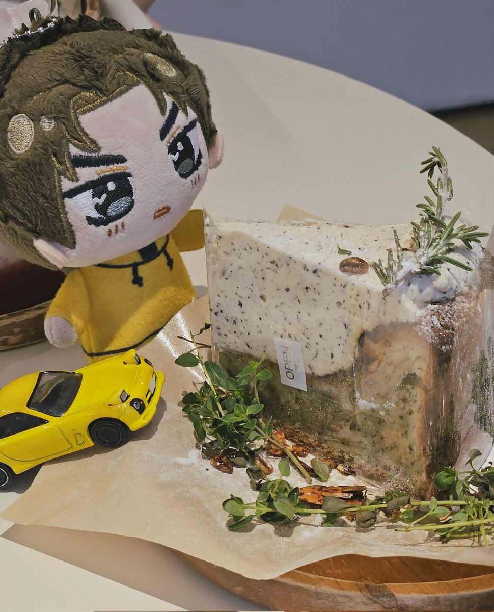 ケーキ食べよー