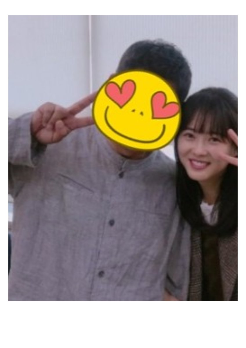 keibou30's tweet image. 推しとチェキを撮った時…

←残念なスタッフ　神スタッフ→

#オタク #オタクあるある