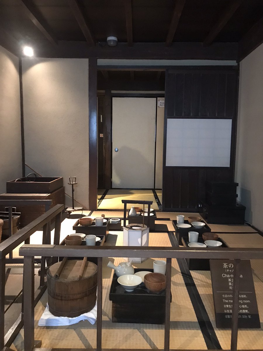 abox2005's tweet photo. 金沢市足軽資料館は、加賀藩の下級武士・足軽の生活を伝える無料施設！清水家・高西家の江戸時代屋敷2棟を移築再現。庭付き一戸建てが珍しく、藩主の家臣思いが感じられます。長町武家屋敷跡近くで、歴史ファン必見♪ #金沢観光 #金沢町家 https://t.co/mLf9ChyA41