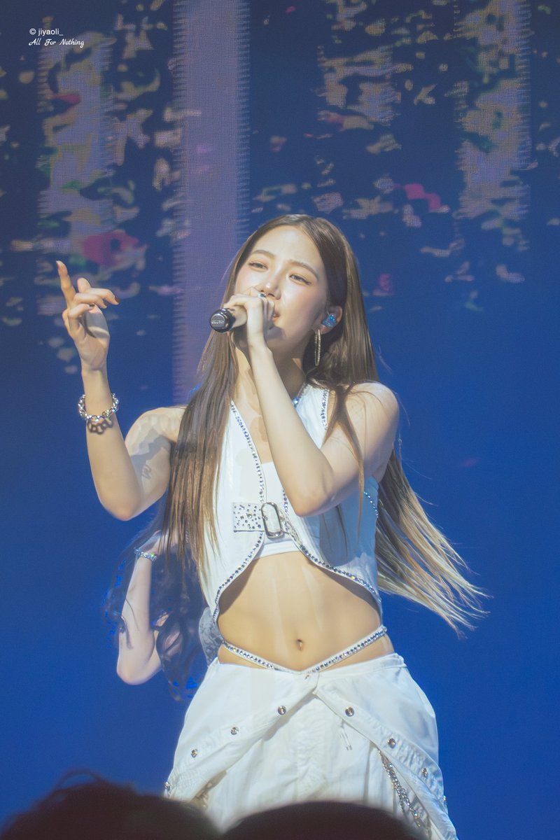 250912 Easy Crazy Hot in LA
Kazuha
#EASY_CRAZY_HOT_IN_INGLEWOOD #KAZUHA  #카즈하 #LE_SSERAFIM_IN_INGLEWOOD #LE_SSERAFIM #르세라핌 #EASY_CRAZY_HOT