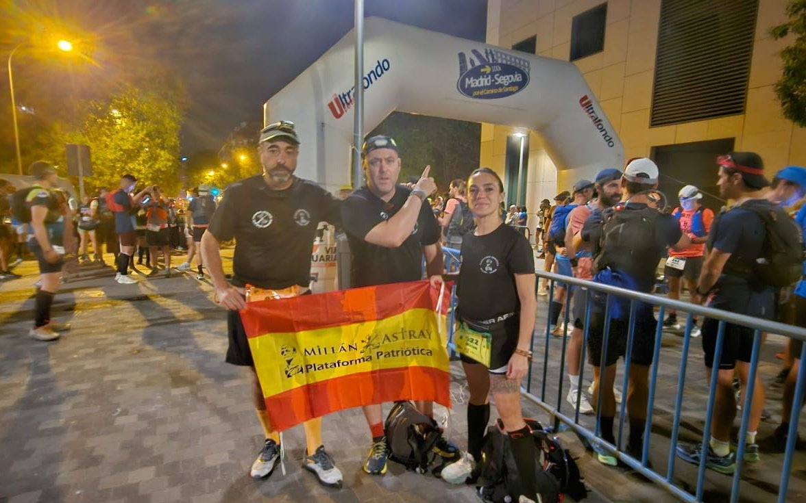 En este #20DeSeptiembre, #CVAniversario de #LaLegión <a href="/Lalegion_es/">La Legión</a> y día tan especial para la familia legionaria, fuerza para Javi, Álvaro y Míriam en esa marcha de 100 km de Madrid a Segovia que partió de madrugada. 
A por ello, peregrinos de <a href="/PlataformaMill1/">PlataformaMillanAstray</a> #MillánAstray.