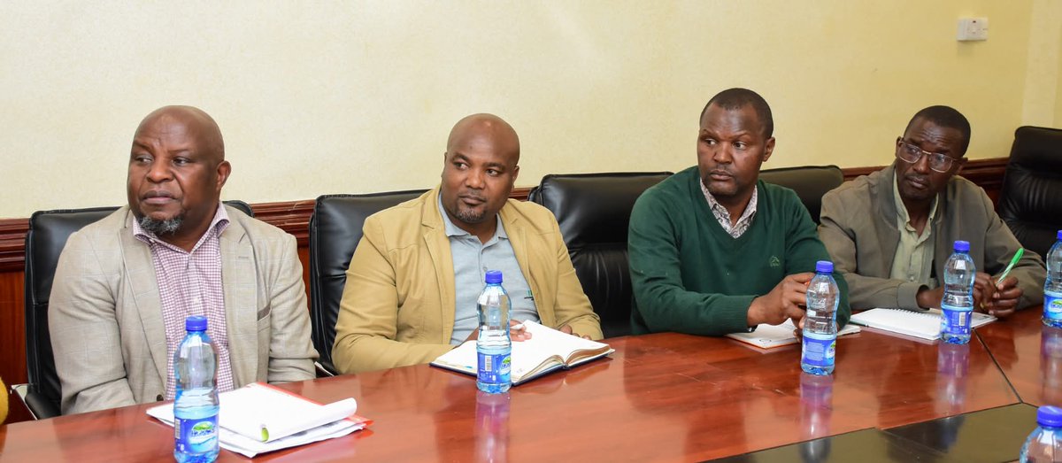 I hosted a team from the IFAD who paid me a courtesy call.

The delegation also included representatives from the Ministry of Agriculture, the National Treasury, and the Embassy of Finland, alongside our own Department of Agriculture and other related officers.