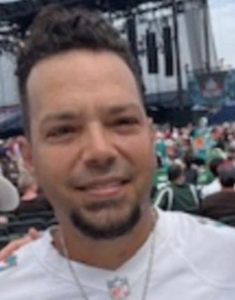 MiamiPD's tweet image. MISSING: 44-year-old Ivan Jose Alonso was reported missing from the #Allapattah area. He’s 5’10”, 230lbs. He was last seen wearing a Blue cap, gray shirt, dark pants w/ gray sneakers. Anyone with information on his whereabouts are asked to call 305-603-6300 or 305-579-6111. KD