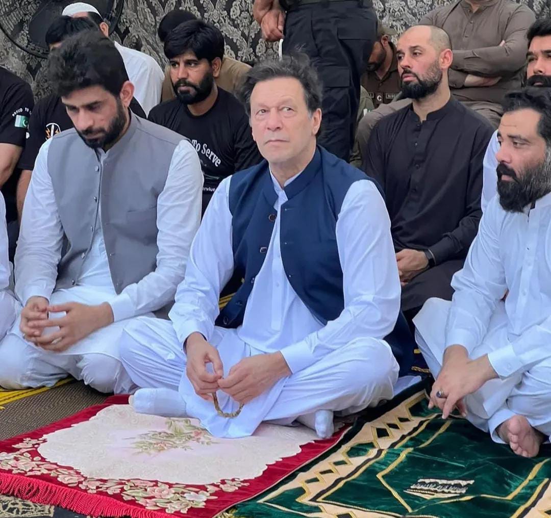 یادیں زندگی کا وہ حسین لمحہ ہیں جو کبھی دہرایا نہیں جاتا۔✨
.
#مشن_نور_ابتدائے_انقلاب