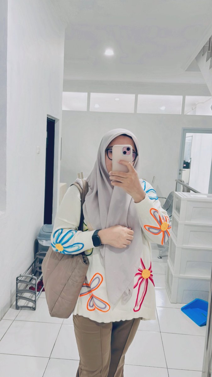 Agar tidak dimanfaatkan orang lain. 
Jadilah tidak bermanfaat. 
🤣