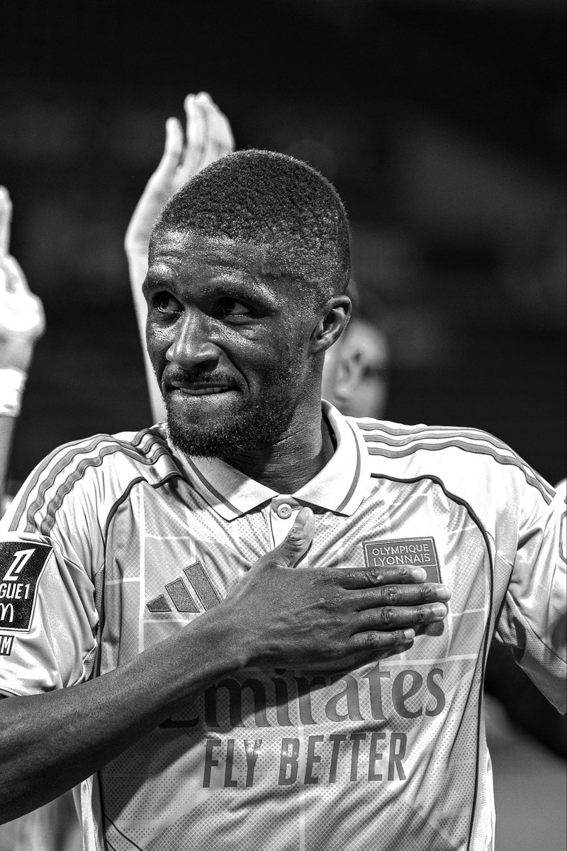 A tough match, but the most important thing is the 3 points. Proud of my team ❤️💙