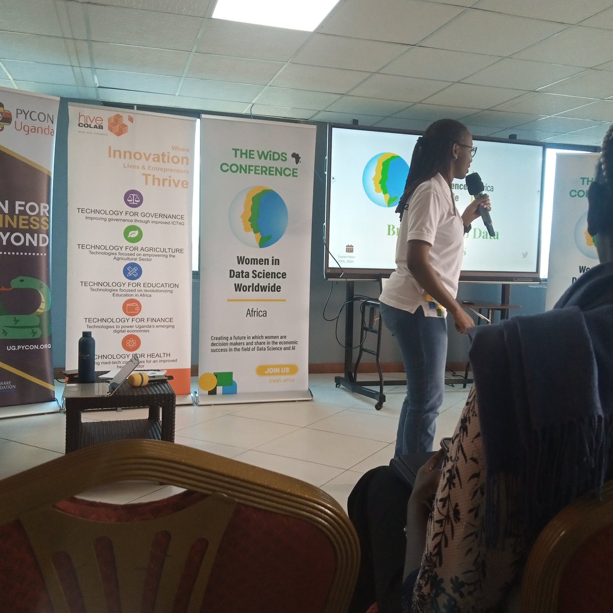 BridgetOnyang's tweet photo. Inspiring sessions at the Women in Data Science Conference Africa 2025 here in Uganda!
Breaking barriers, building careers, and shaping the future of AI & Data Science.
#WiDSAfrica2025 #WomenInDataScience #Uganda https://t.co/tK67Z7afwW