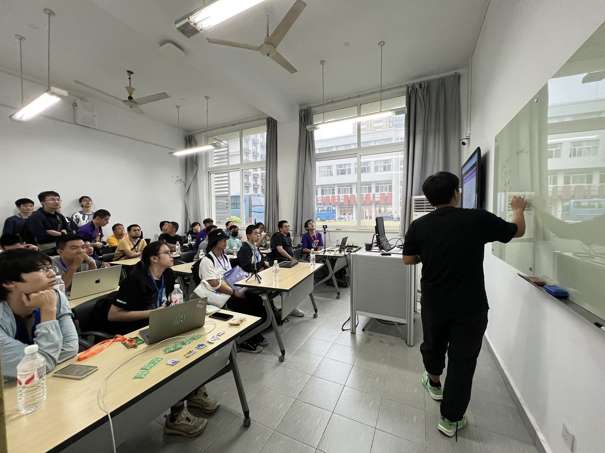 CodeKitchen 代码厨房 tweet media