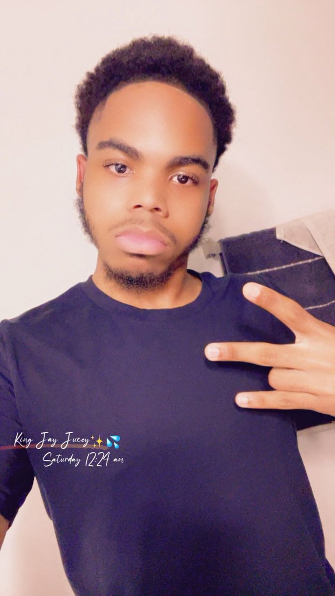 Kingjustin_'s tweet photo. Sexy mf can’t compete with me💯 https://t.co/PeY9lDWYX6