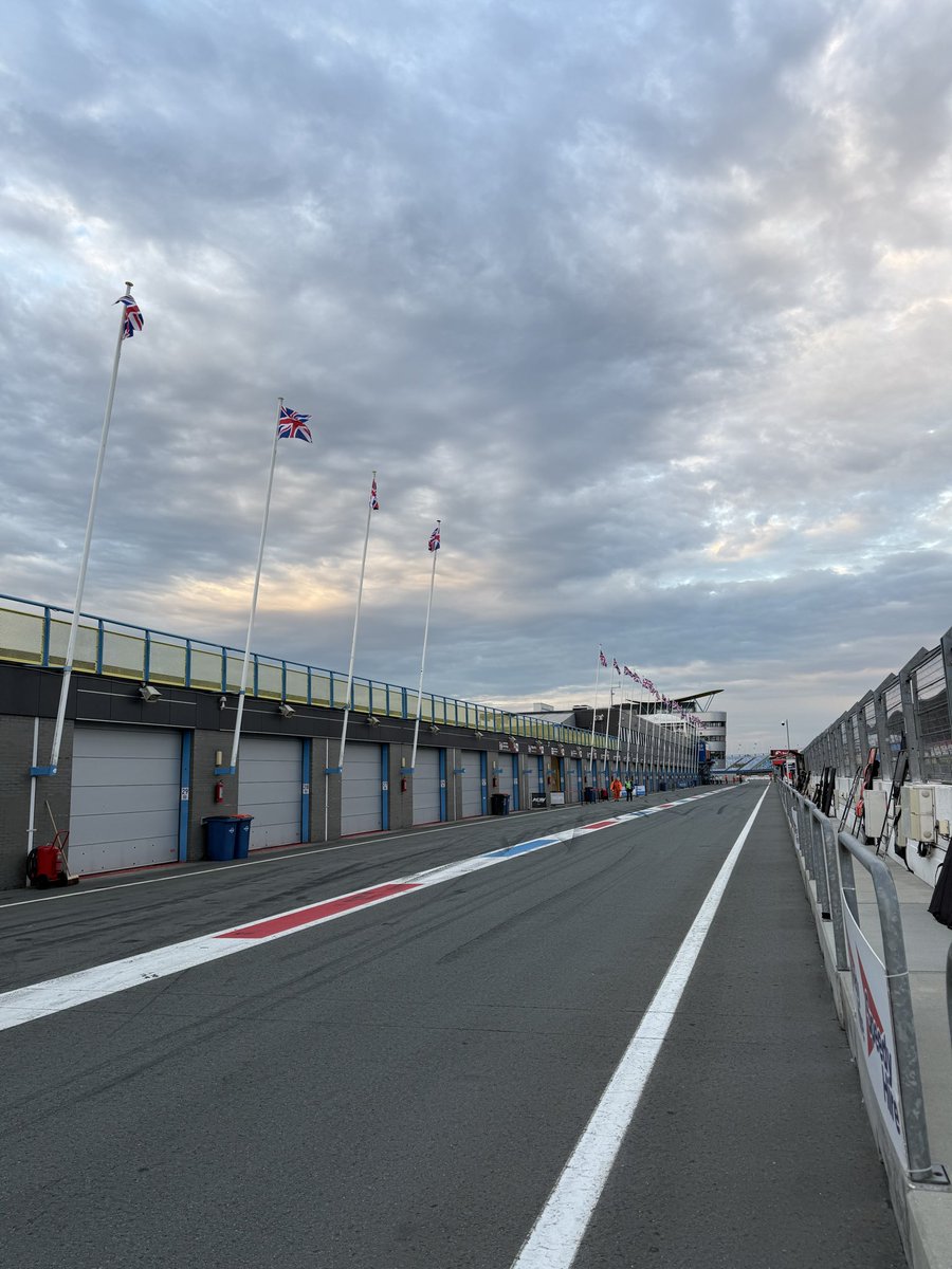 Gavin Elliott tweet media