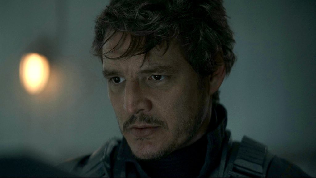 PedroPascal26's tweet image. Good morning 😉 #pedropascal 😊🫣😗🤔