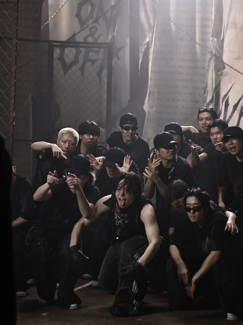 ATEEZUD's tweet image. [📷] BBTrippin Members with MINGI 

@/bbt_u.zin
@/bbt_kan.g
@/bbt_dahan
@/zeeki_kxx

#ATEEZ #에이티즈 #MINGI #민기
#ROAR @ATEEZofficial