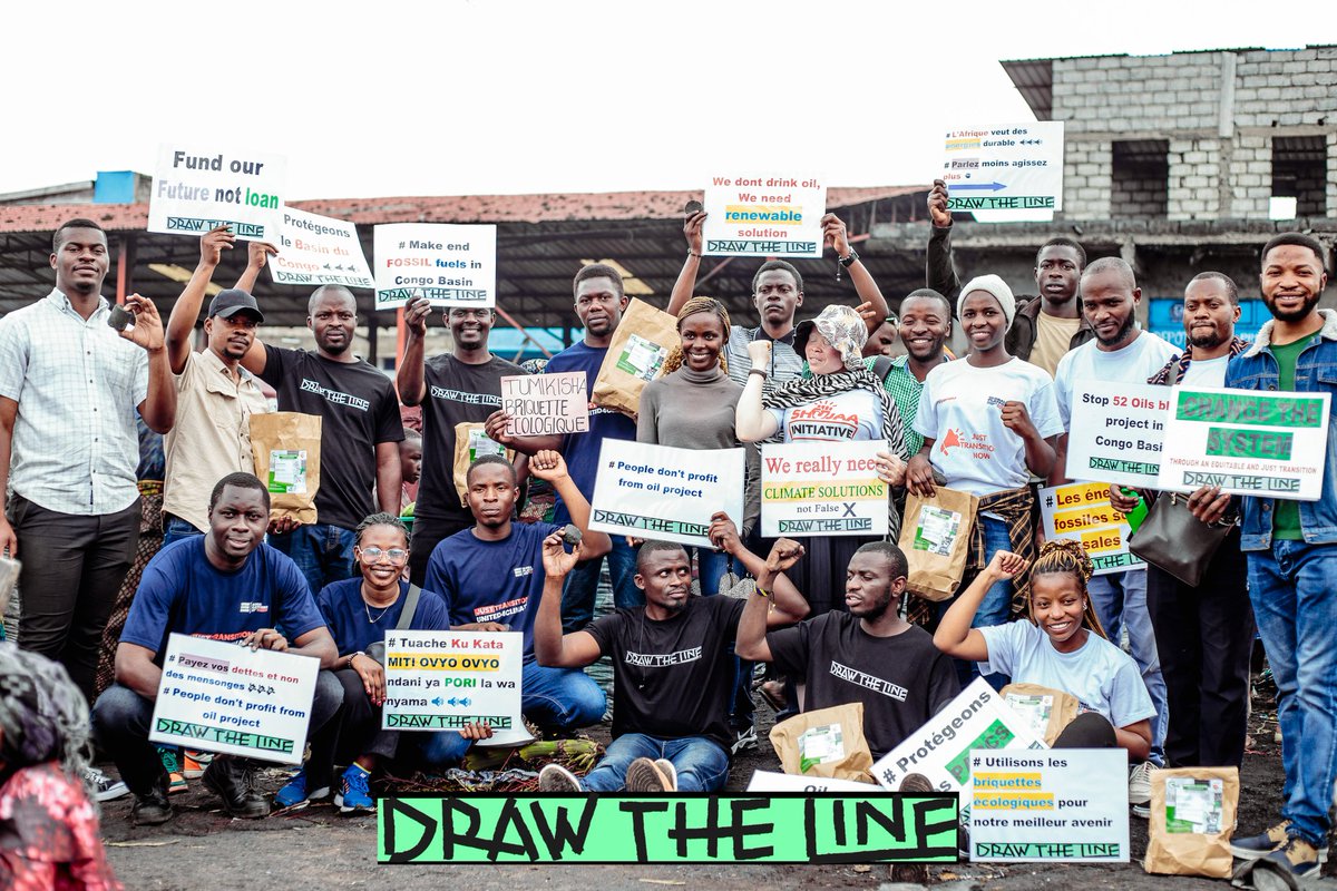 ClimateClockDRC's tweet photo. It's #GWOA and we made our voices heard in the heart of the Kituku market  in #Goma.
With our banners and posters, we challenged, discussed, and raised awareness about #Drwatheline campaign. Protect #congobas
@AfricansRising @can_africa @350Africa #ActinTime @AfrikaVukaNet @UNEP https://t.co/a3wuNZoTog
