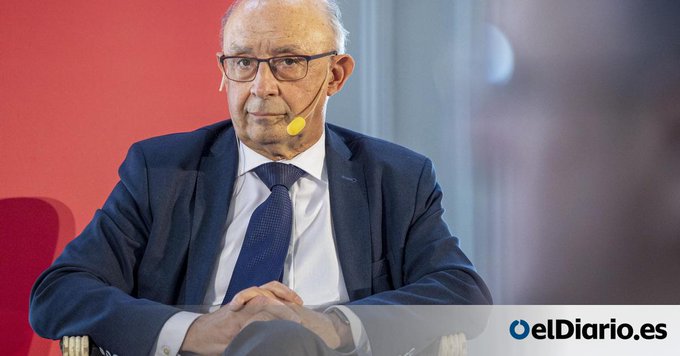 Nos toman por tontos, mientras se reparten la pasta.
El Gobierno de Madrid hizo pagos directos a la empresa de Montoro pero lo oculta con un "truco verbal".