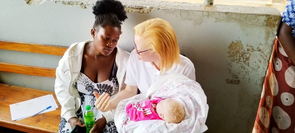 albinismumbrell's tweet image. Smiles all around after identifying our own. This is what inclusive healthcare looks like in action.
#inclusionmatters