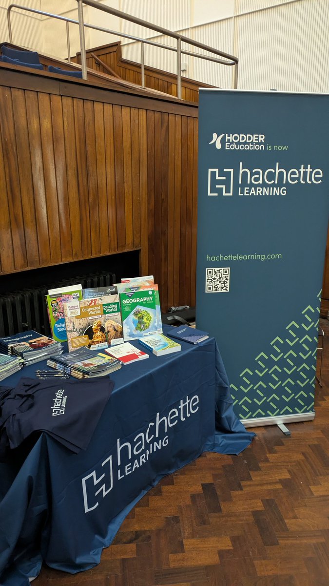 Raring to go for the <a href="/TTRadioOfficial/">Teachers Talk Radio</a> Humanities event. Do come say hi and check out our resources including the fab Secondary History in Action from <a href="/catherinepriggs/">Catherine Priggs</a> and #ChangingHistoriesKS3 from the queen of curriculum <a href="/Counsell_C/">Christine Counsell</a>