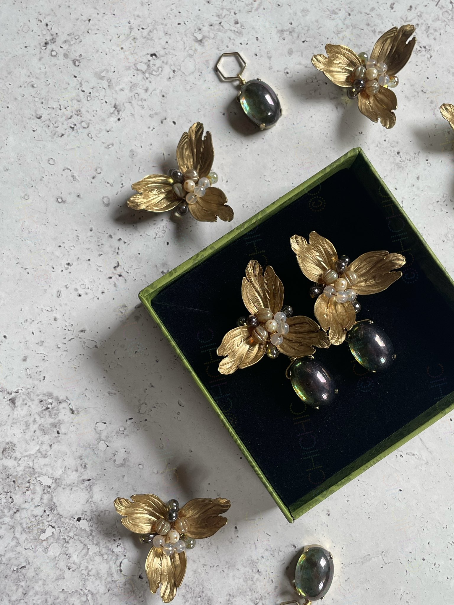 やま様❤️おまとめ専用ページです。1/26まで♡ 瞬きもせず on X