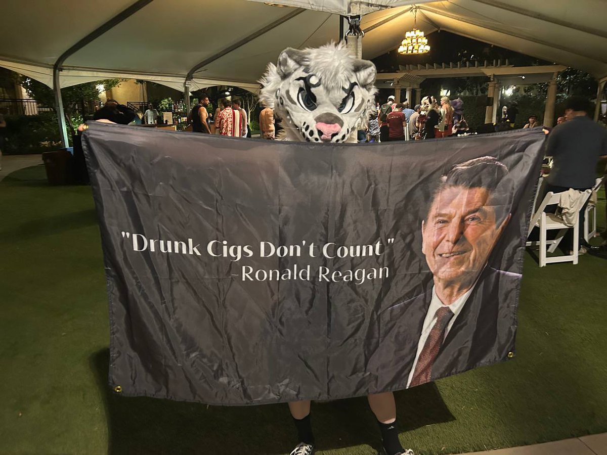 Maya Rasmus 🔜 FWA (@maya_yeen) on Twitter photo 