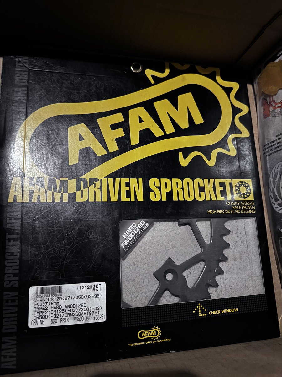 0212Kiyo's tweet photo. AFAN スプロケット 欲しい人いますか？
CRFのホイール買った時に頂いた物なのですが
モタード化して45丁にするので
使ってくださる方へ‼️

新品未使用 4000円で欲しい方いませんか？
値引きします(  . .)" https://t.co/ZpM4AjFfWW