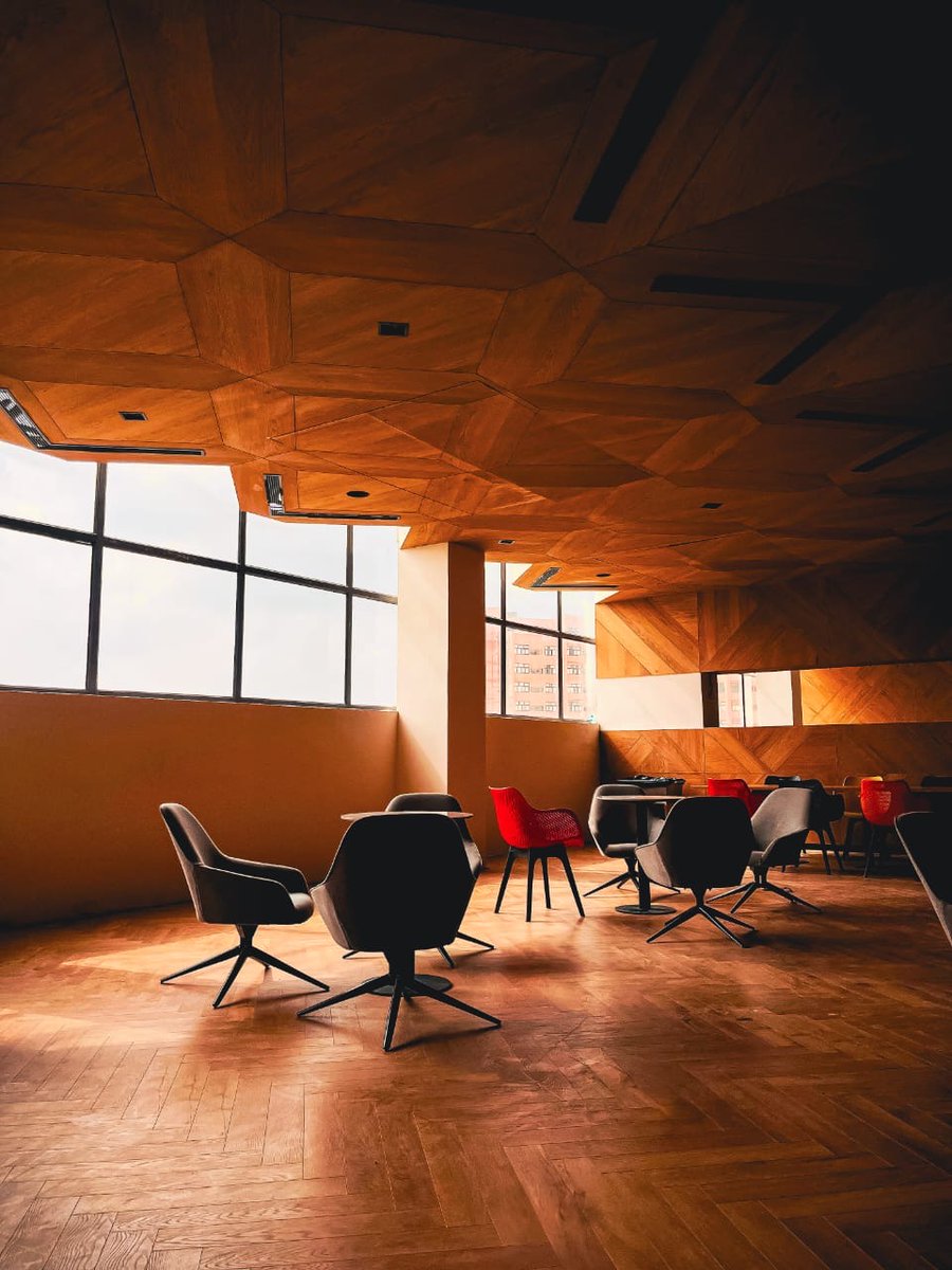 CUUttarPradesh's tweet image. More than just a place to grab a bite, the CU-UP cafeteria is where stories are shared, ideas take flight, and friendships grow stronger.

With cozy vibes and inspiring corners, it is the perfect hangout spot for students to unwind and connect.

#CampusLife #StudentVibes…