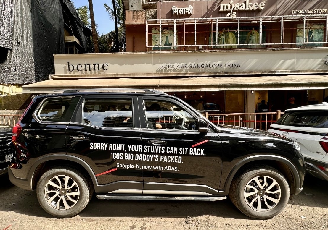 Mumbaikar, are you seeing this STUNT by Mahindra Scorpio-N? Kaunsa Rohit ho sakta hai?