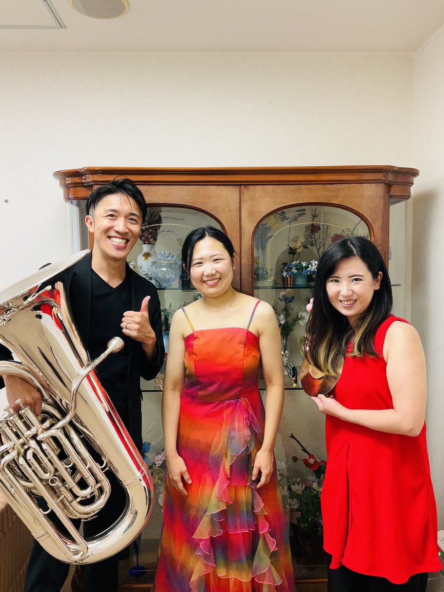 pedal_junkie's tweet image. 素晴らしきお二方とコンサートを行って参りました。

１時間強ぶっ通しの公演でしたが、お二方の演奏のおかげでお客様にも大変お喜び頂けて、大変ありがたかったです！

次回やるとしたら一般公開しますので、ぜひみなさまお越しください。

#besson #tuba #mercerandbarker #be981 #チューバ