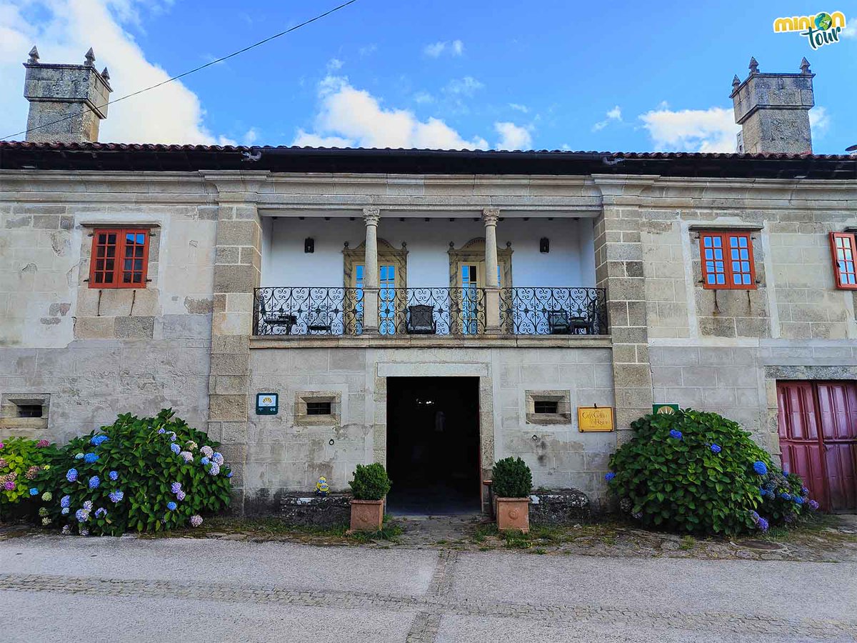 Si vas a visitar la #RibeiraSacra, una opción para dormir y cenar de maravilla es la Casa Grande de #Rosende 🏡. Mira que sitio más 🔝
👉 bit.ly/CasaGrandeRose…
@galiciatb <a href="/MadridTB/">Madrid TB</a> <a href="/SpainTravelB/">Spain Travel Bloggers</a> <a href="/pazoderosende/">Casa Grande de Rosende</a> @pazosdegalicia <a href="/ConcellodeSober/">Concello de Sober</a>
