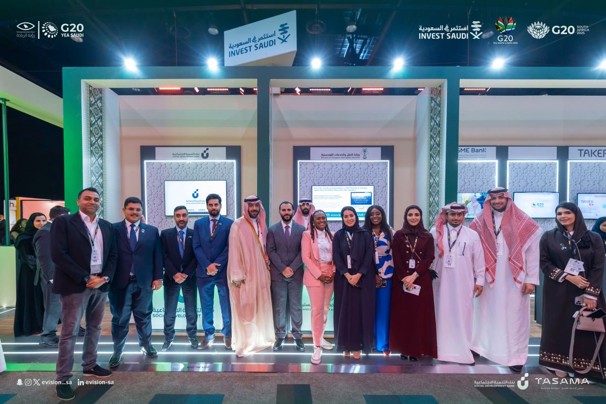 evision_sa's tweet photo. 🇸🇦 الجناح السعودي في قمة #اتحاد_رواد_الأعمال_الشباب يمثّل رؤية المملكة وريادتها عالميًا، حيث يجمع شركاء الابتكار ورواد الأعمال لعرض الفرص وبناء شراكات استراتيجية.
#G20YEA2025 | #رؤية_الريادة | #evision
🇸🇦 The Saudi Pavilion at the G20 Young Entrepreneurs’ Alliance Summit embodies the Kingdom’s vision and global leadership—bringing together innovation partners and entrepreneurs to showcase opportunities and build strategic partnerships.
#G20YEA2025 | #EntrepreneurshipVision | #evision