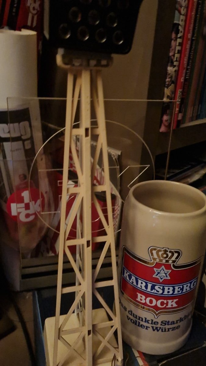 Flutlichtspiele am Abend auf dem #Betze sind schon super. Und mit einem Sieg einfach geil. #Westkurve #Betzenberg