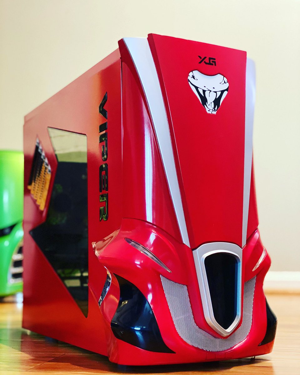 Sims_Nostalgia's tweet photo. PC cases in the early 2000s were crazy cool!! https://t.co/TY0nf5zZgQ