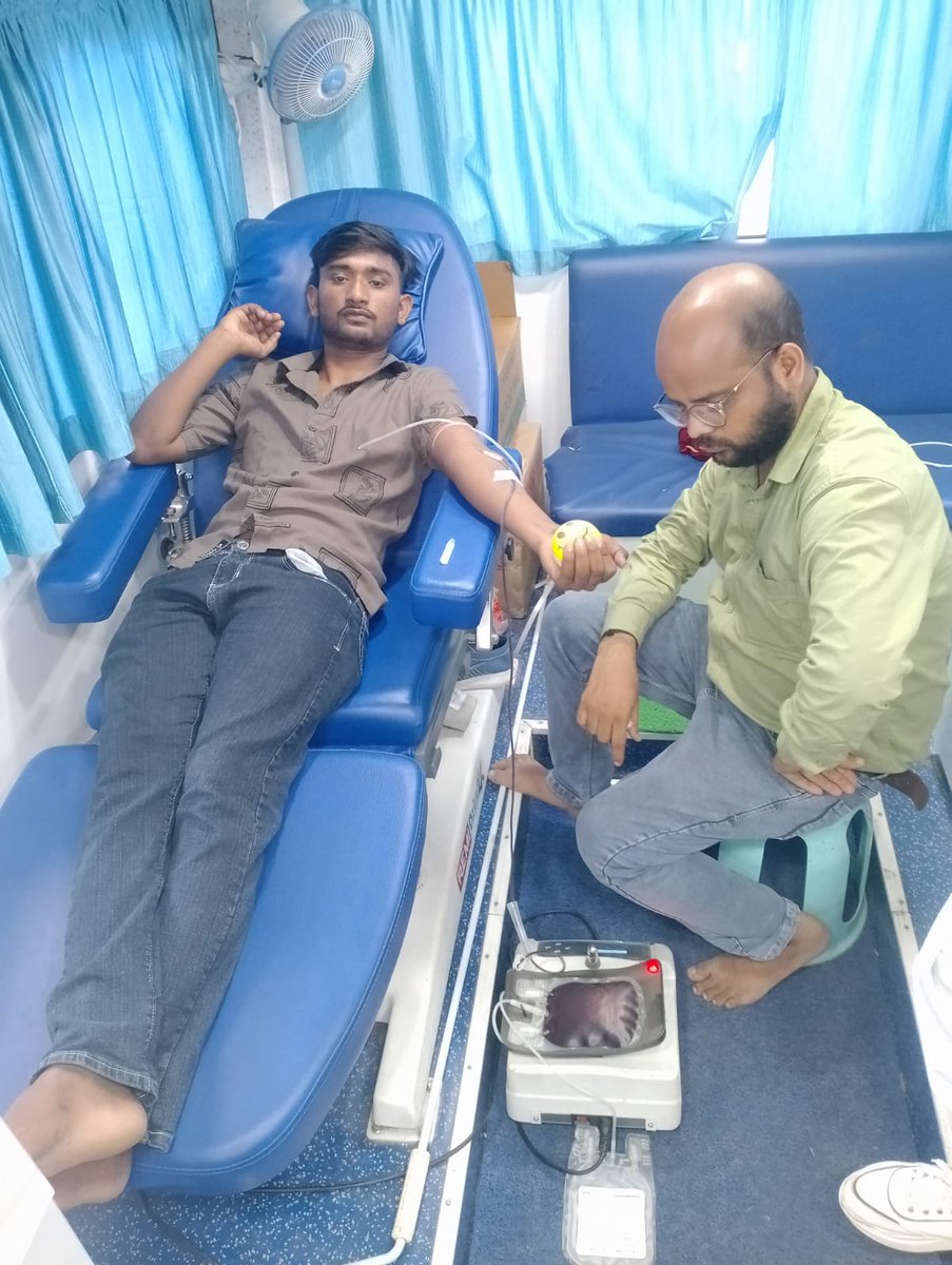 abvp_chhatarpur's tweet image. स्टूडेंट फॉर सेवा छतरपुर नगर के माध्यम से  रक्तदान शिविर का आयोजन महाराजा छत्रसाल बुंदेलखंड विश्वविद्यालय में किया गया ।

 #StudentsForSeva 
#ABVP
#Abvpchhatarpur
#RaktdaanMahadaan